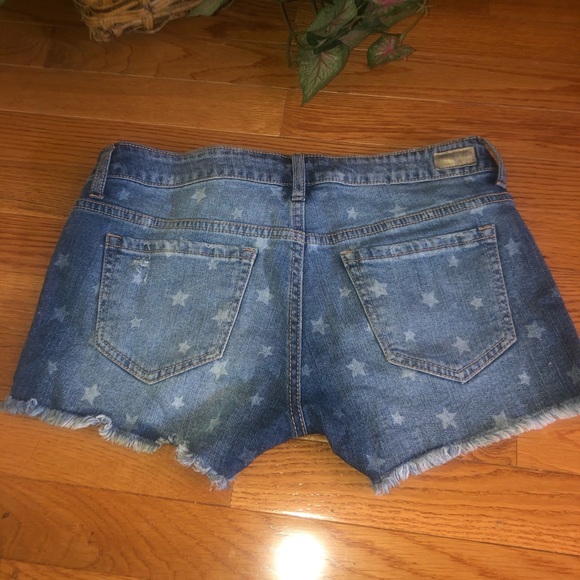 Jean shorts - Picture 2 of 2